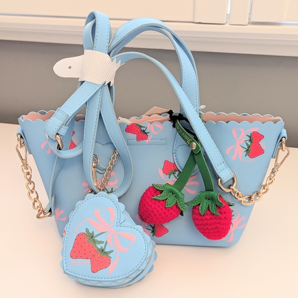 Juicy Couture Handbags - NWT Juicy Couture Sweet Strawberry Tote/Crossbody Bag w/Fun Detachable Pieces